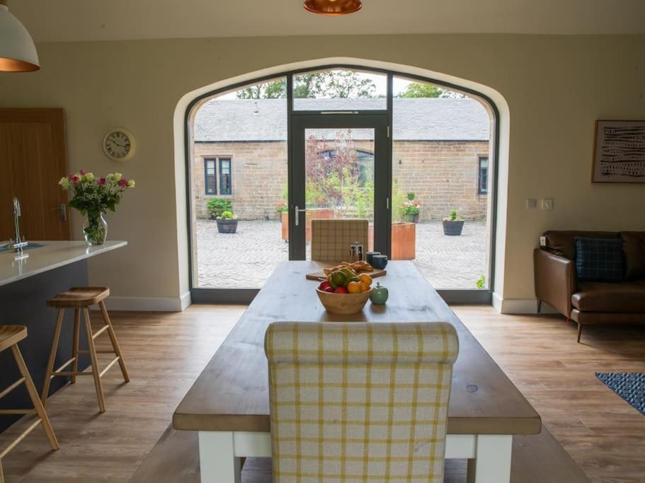 Stunning Edinburgh 1820s Stables Converted House Holiday home