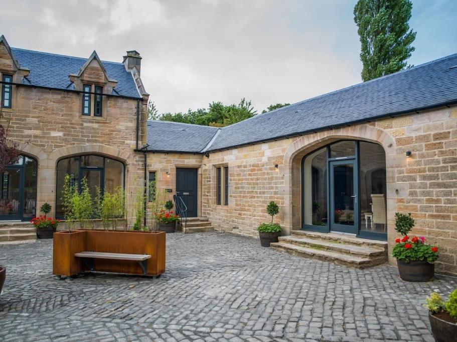 Holiday home Stunning Edinburgh 1820s Stables Converted House Ratho