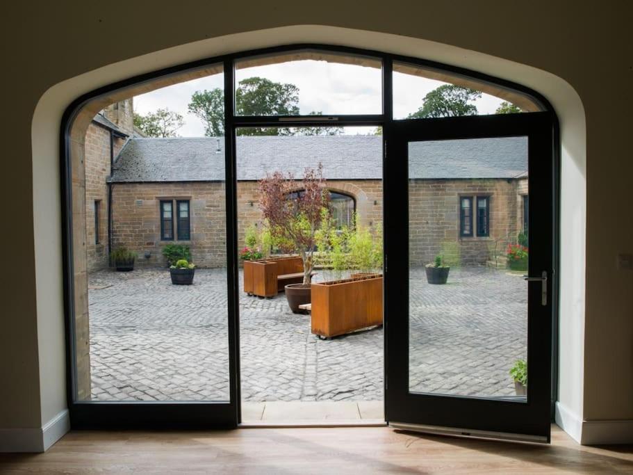 Stunning Edinburgh 1820s Stables Converted House Holiday home