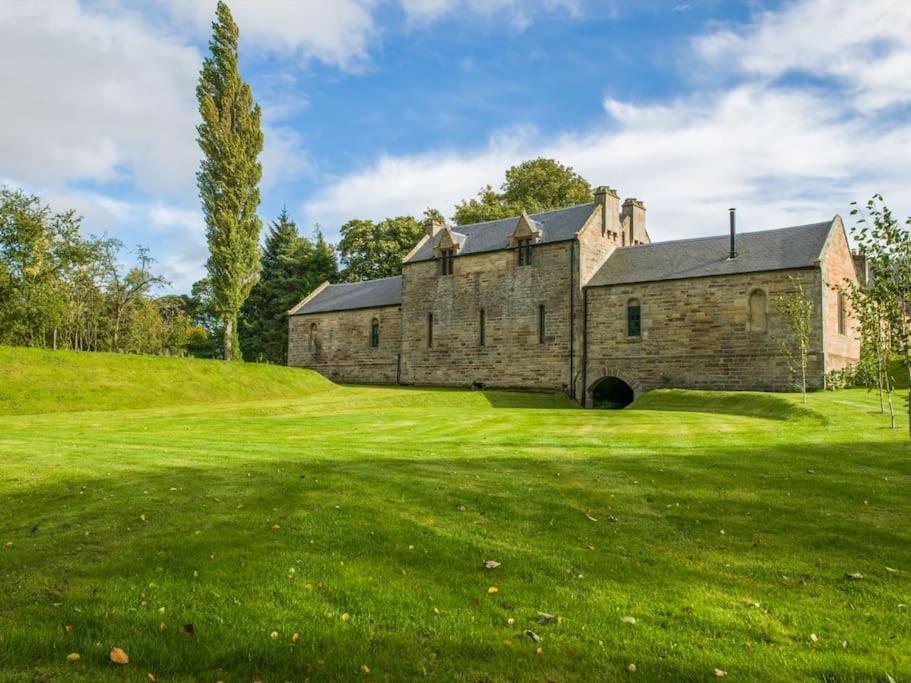 Holiday home Stunning Edinburgh 1820s Stables Converted House Ratho