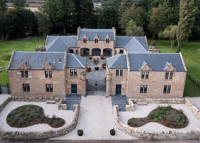 Stunning Edinburgh 1820S Stables Converted House
